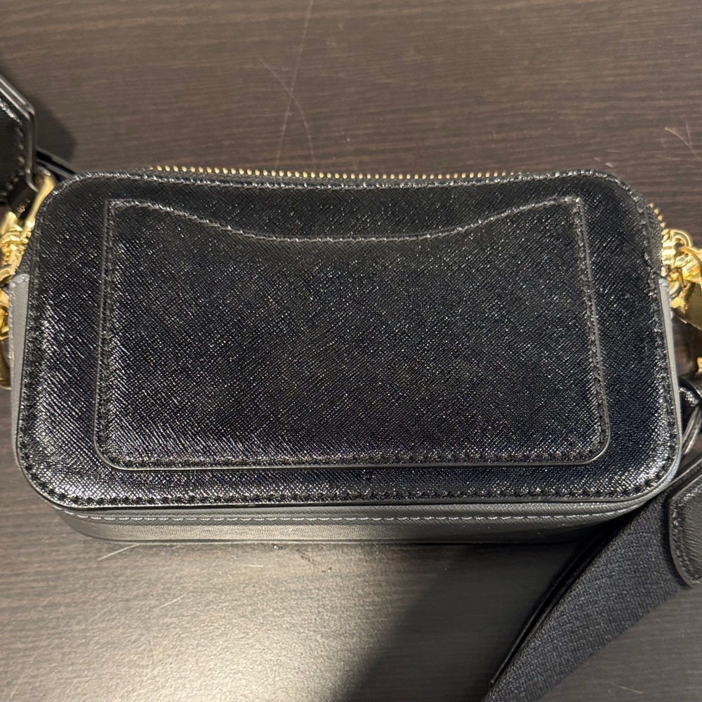 Marc Jacobs Metallic Black and Gold Crossbody Bag - Picture 4 of 9